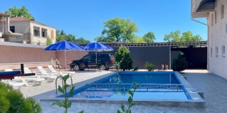 Тхубун: Отель Адунеи Сухум