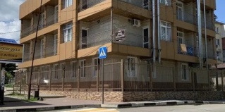 Небуг: Отель Небуг