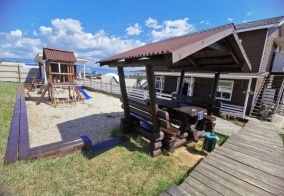 Коттедж Lake place в Хужире