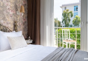 Апартаменты Red Apartments в Сириусе