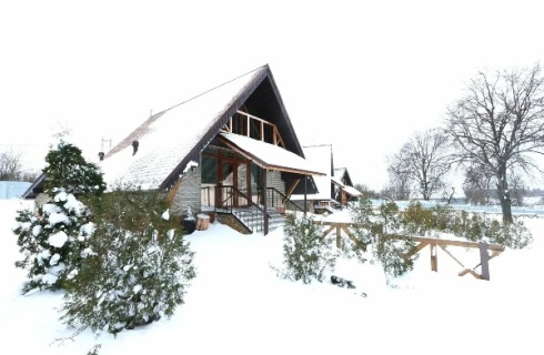 д. Большая Тросна: Коттедж Слобода