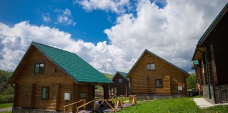 Верх-Ики: Апартаменты Гора u дачи