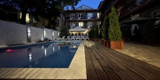 Геленджик: Гостевой дом Брют