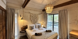 Анос: Отель МираМирам