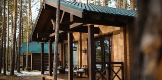 Манжерок: Отель Любава