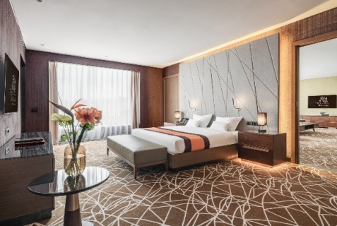 Артем: Отель Tigre de Cristal