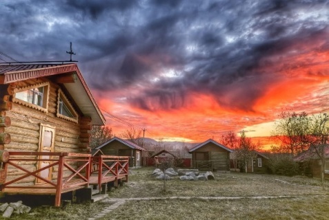 Белокуриха: Коттедж Красный городок