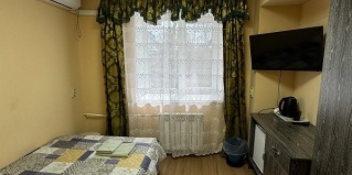 Большой Камень: Отель Адмирал центр