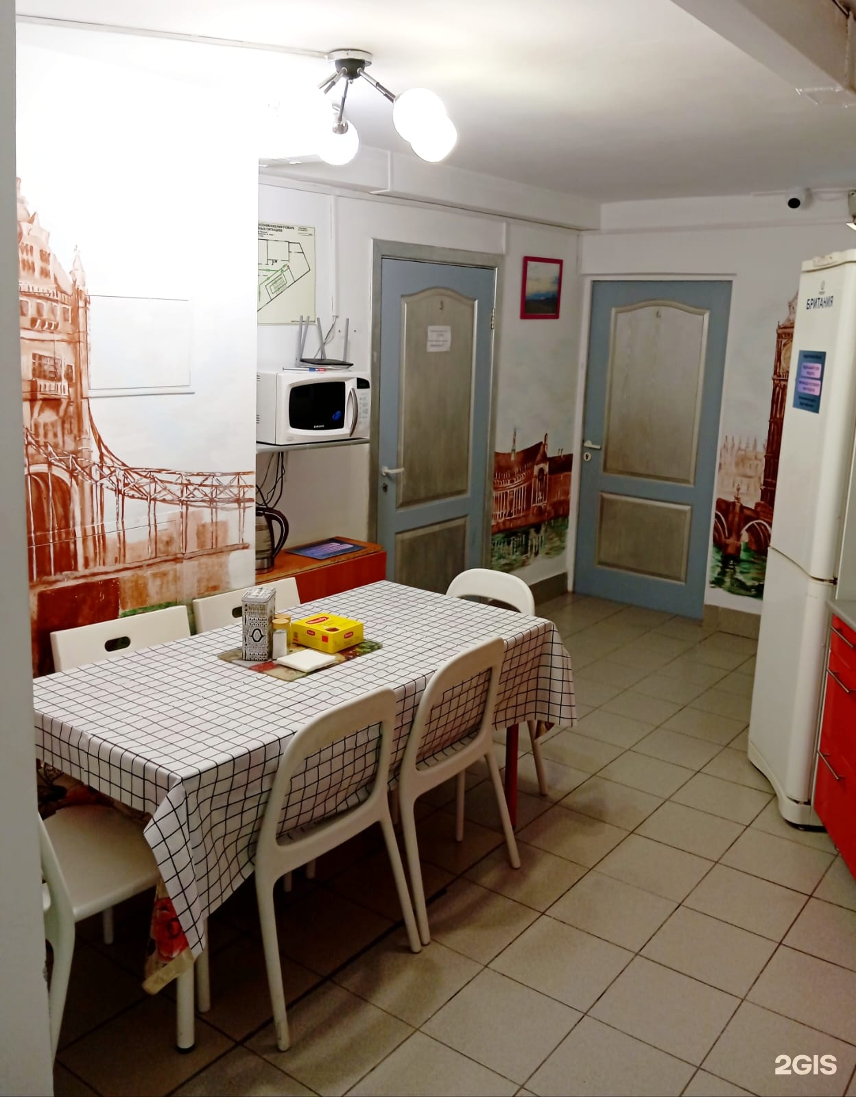 Хостел E-hostel of Британия