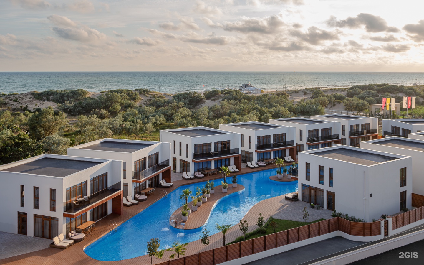 Funf Luxury Resort&SPA Anapa Miracleon. Фото 2Gis.
