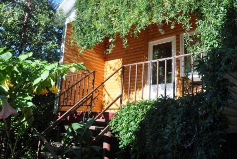 Лоо: Гостевой дом Азанта