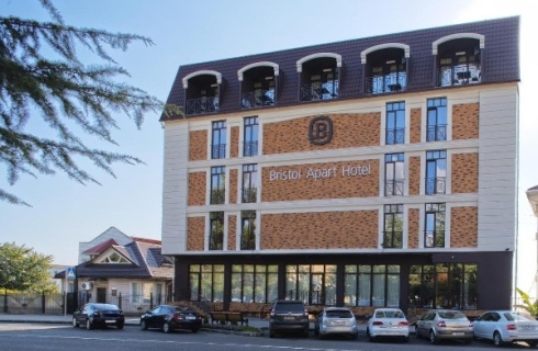 Лазаревское пос.: Отель Бристоль