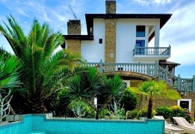 Коттедж Лофт в Сириусе