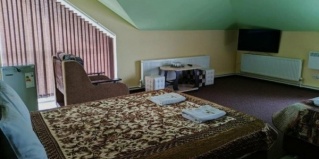 Кореновск: Отель Листопад