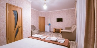 Джубга: Гостевой дом Бирюза