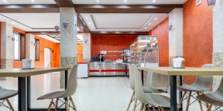 Лоо: Отель Максим Парк-Лоо