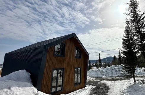 пгт Шерегеш: Коттедж Горы по колено